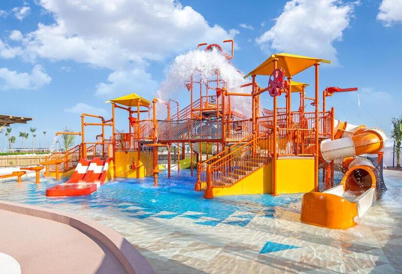 ホテル Ja The Resort   Ja Palm Tree Court, Dubai