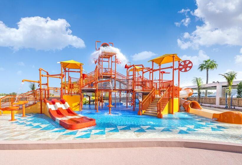 ホテル Ja The Resort   Ja Palm Tree Court, Dubai