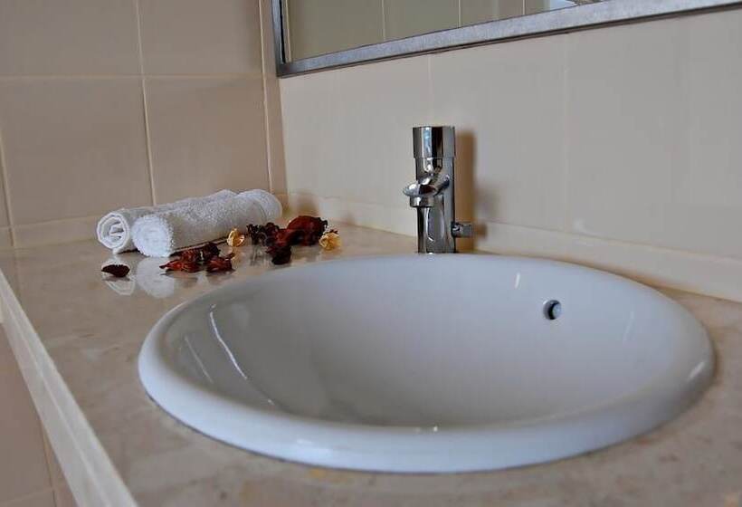 Lisbon City Hotel By City Hotels