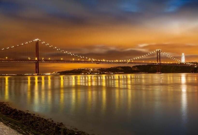 هتل Mercure Lisboa Almada