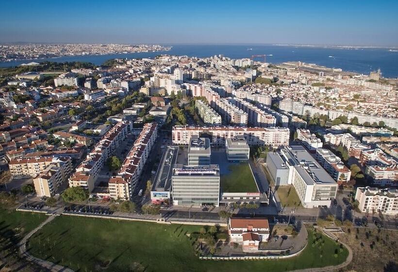 هتل Mercure Lisboa Almada