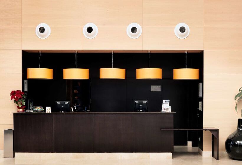 בית מלון כפרי NH Campo De Gibraltar