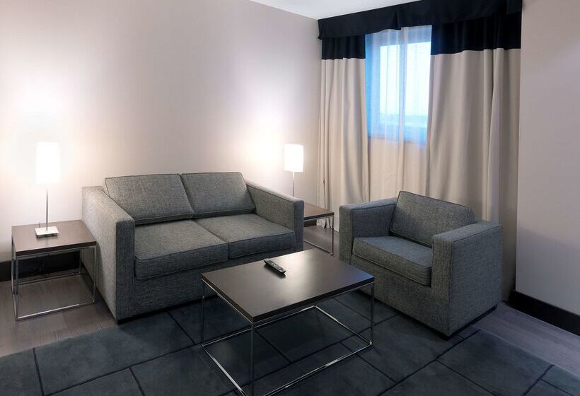 בית מלון כפרי NH Campo De Gibraltar