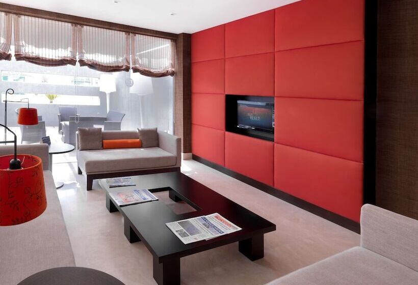 בית מלון כפרי NH Campo De Gibraltar