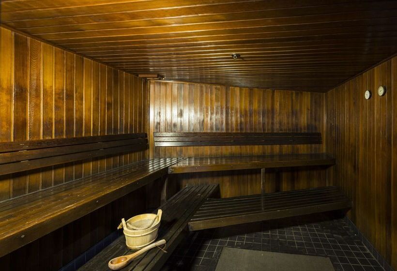 فندق Oaks Brisbane Aurora Suites