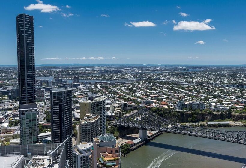 فندق Oaks Brisbane Aurora Suites