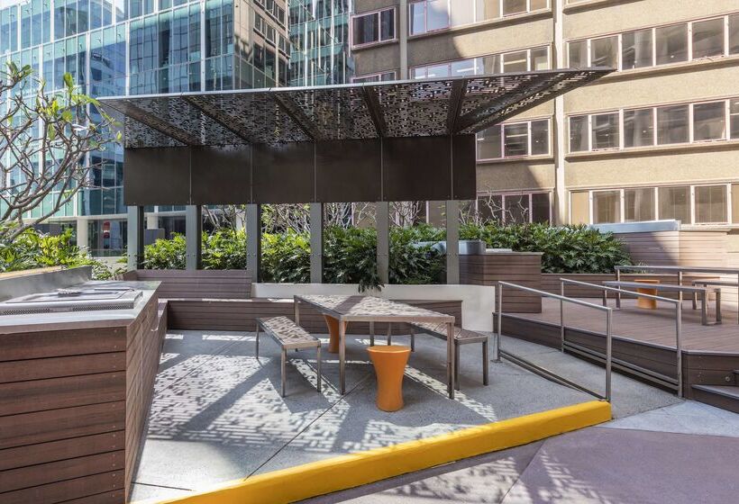 فندق Oaks Brisbane Aurora Suites