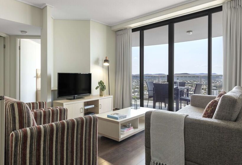 فندق Oaks Brisbane Aurora Suites