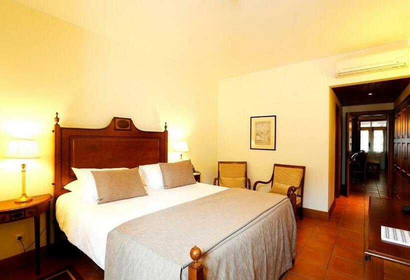 ホテル Parador Casa da Insua