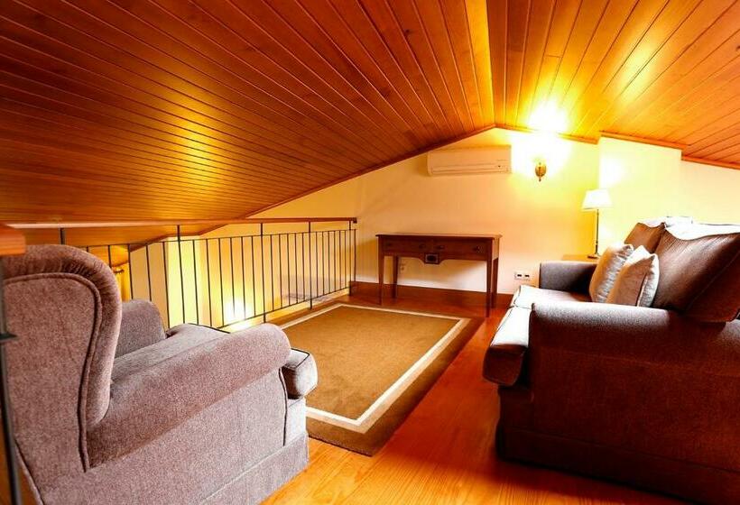 فندق Parador Casa da Insua