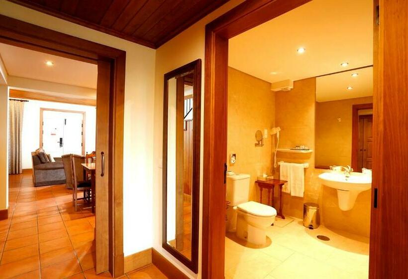 فندق Parador Casa da Insua