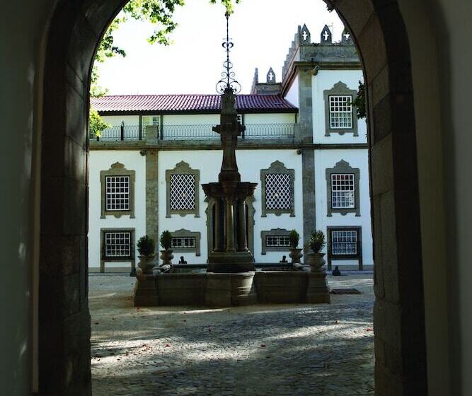 فندق Parador Casa da Insua