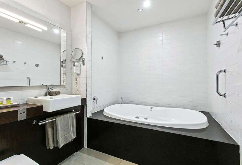 ホテル Quality Inn Heritage On Lydiard