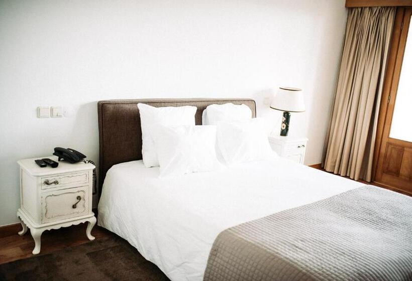 Отель Quinta Do Paço