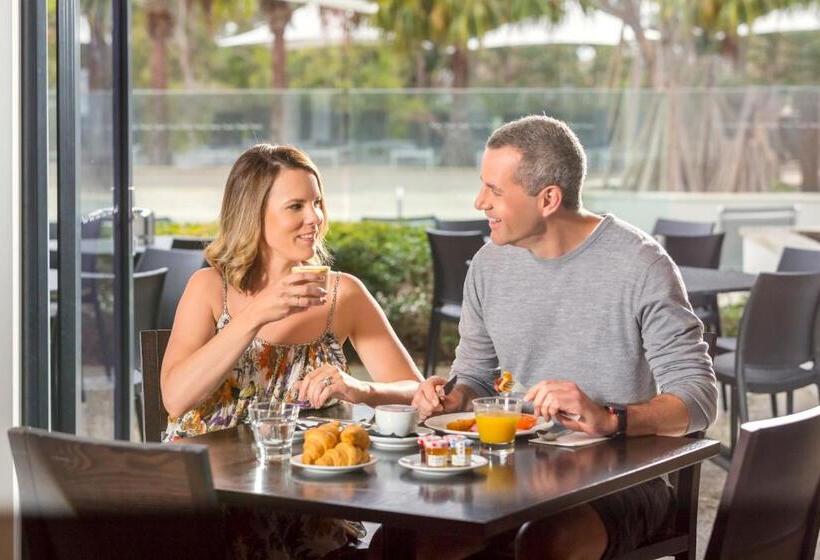 Отель Racv Noosa Resort