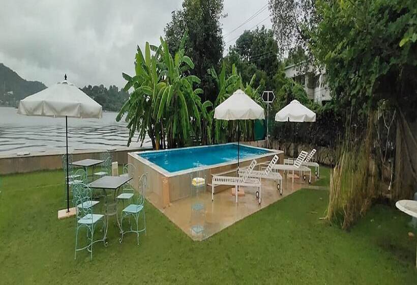 هتل Rampratap Palace By Fateh Collection