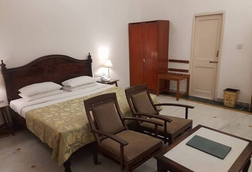 هتل Rampratap Palace By Fateh Collection