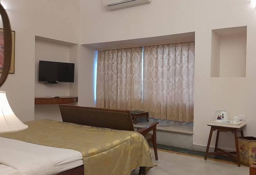 هتل Rampratap Palace By Fateh Collection