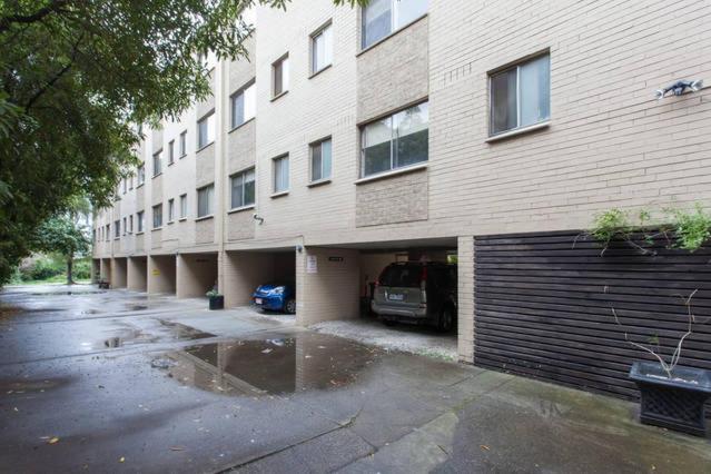 Отель H & D Apartments