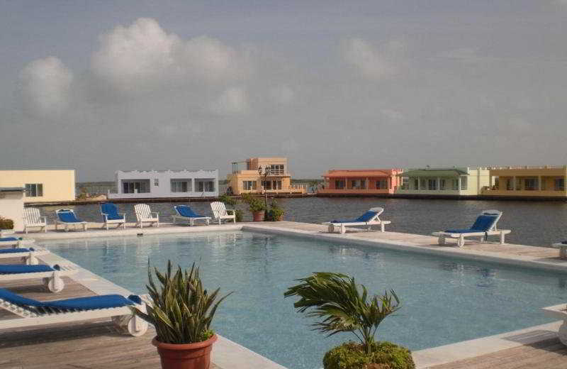 בית מלון כפרי Reef Village