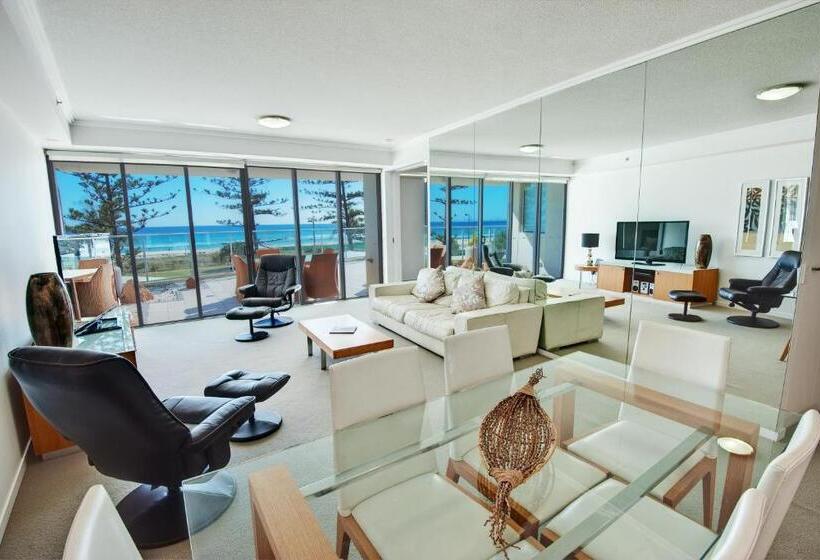 Отель Reflections Tower Two