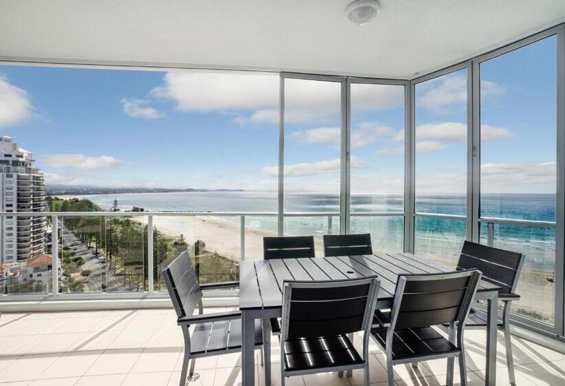 Отель Reflections Tower Two