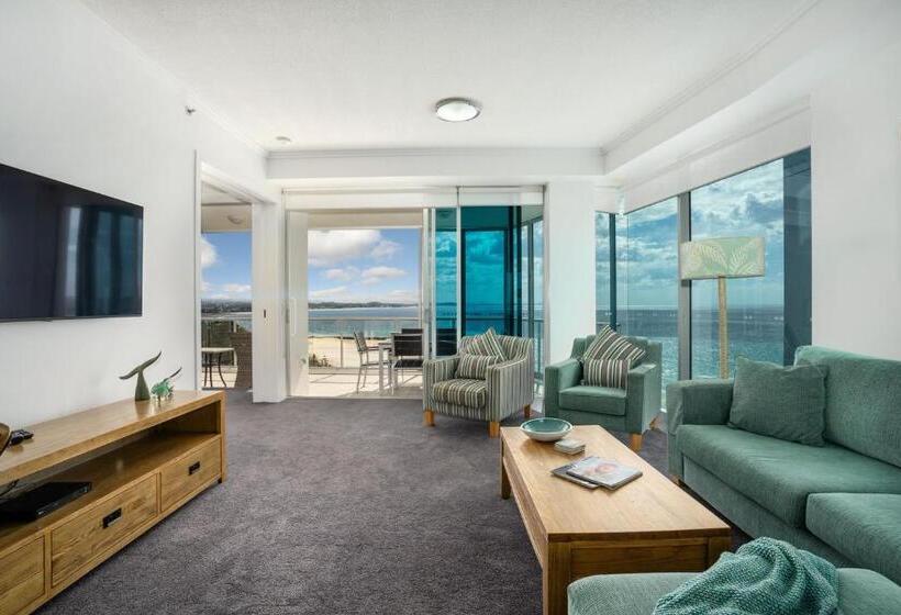 Отель Reflections Tower Two