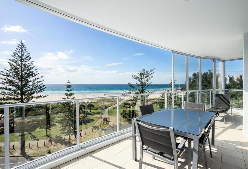 Отель Reflections Tower Two