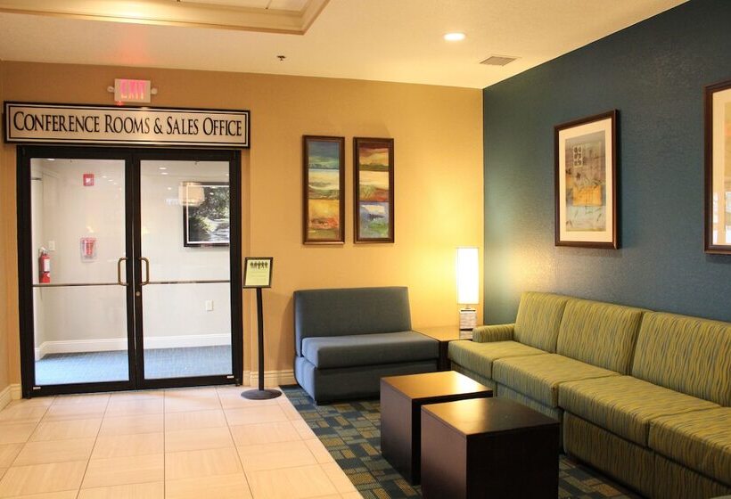 فندق Rosen Inn International