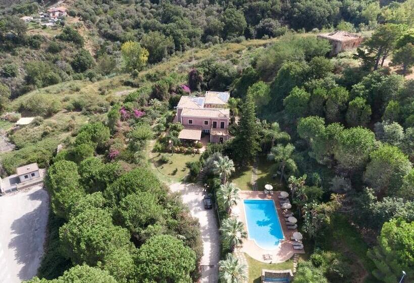 田舎風ホテル Agriturismo Villa Luca