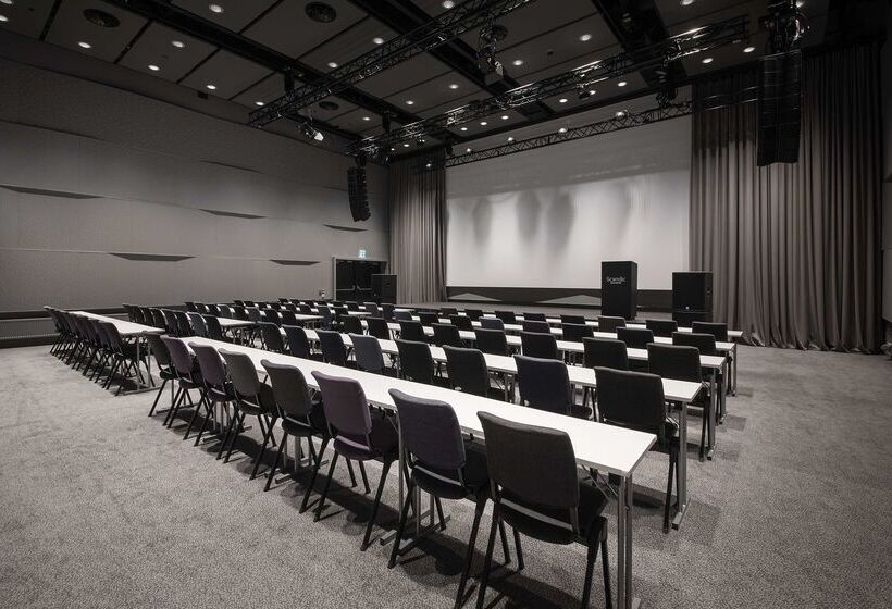 호텔 Scandic Oslo Airport