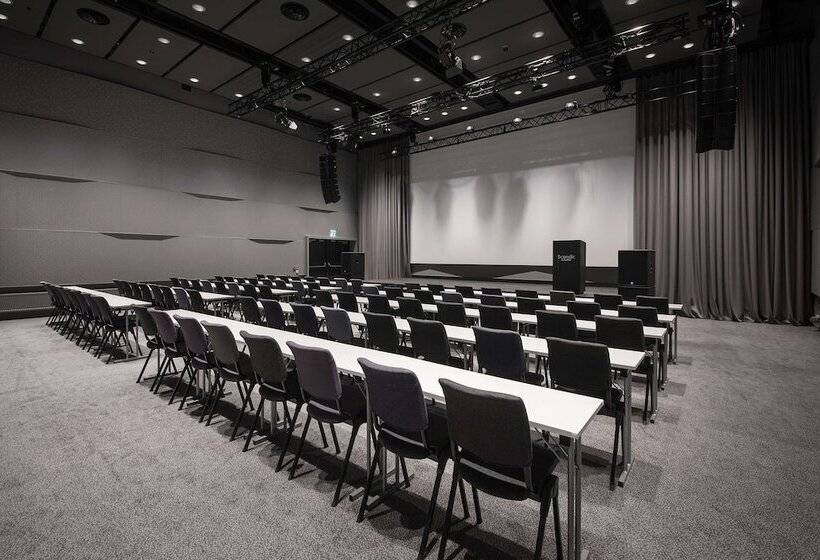 فندق Scandic Oslo Airport