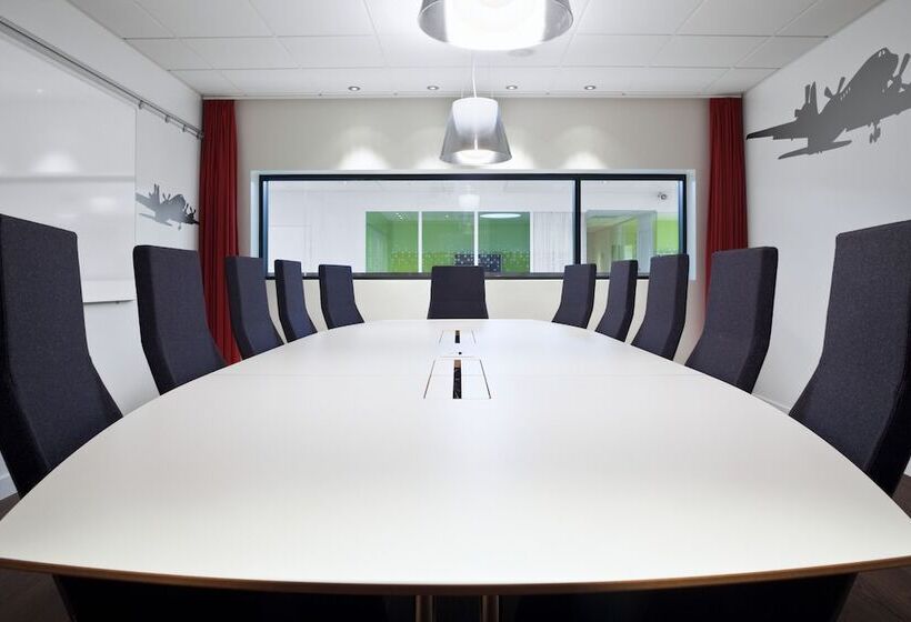 호텔 Scandic Oslo Airport