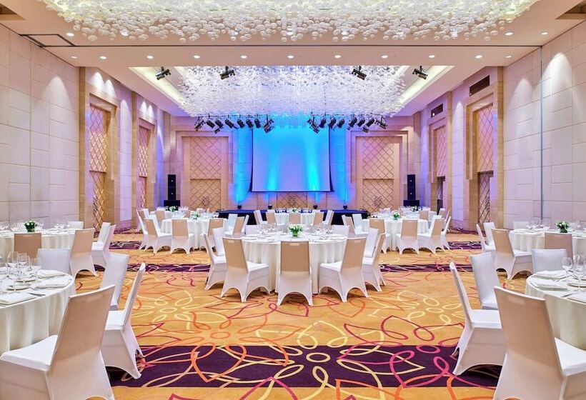 Sheraton Nha Trang Hotel & Spa