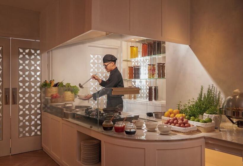 هتل Silverland Mây