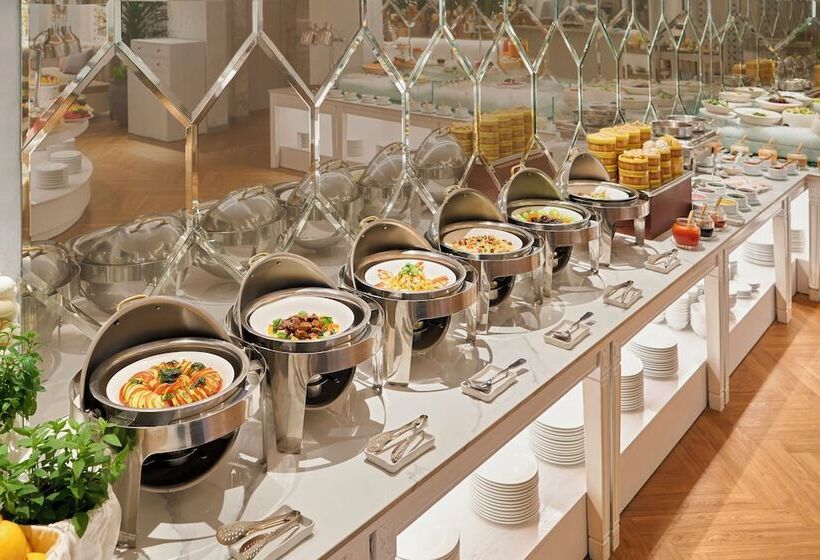 هتل Silverland Mây