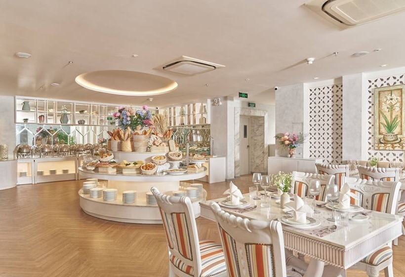 هتل Silverland Mây