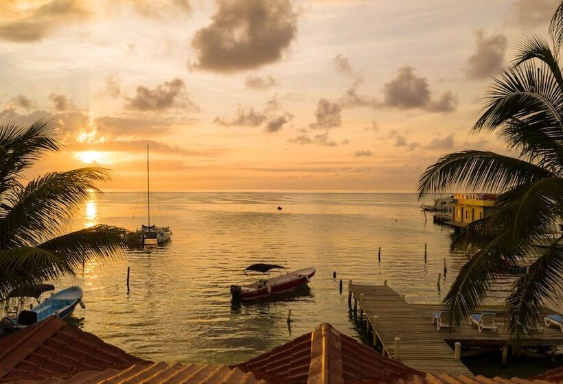 فندق Sunbreeze Suites