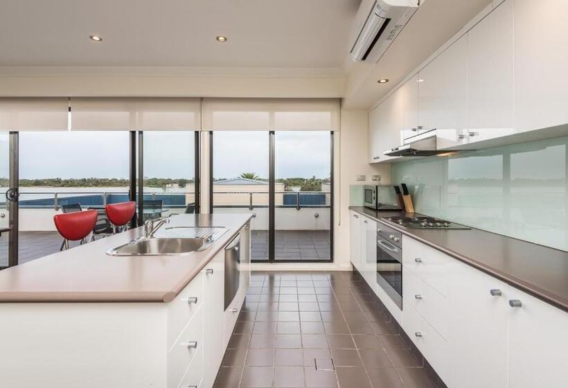 فندق The Esplanade Resort And Spa