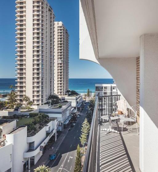 Отель The Island Gold Coast