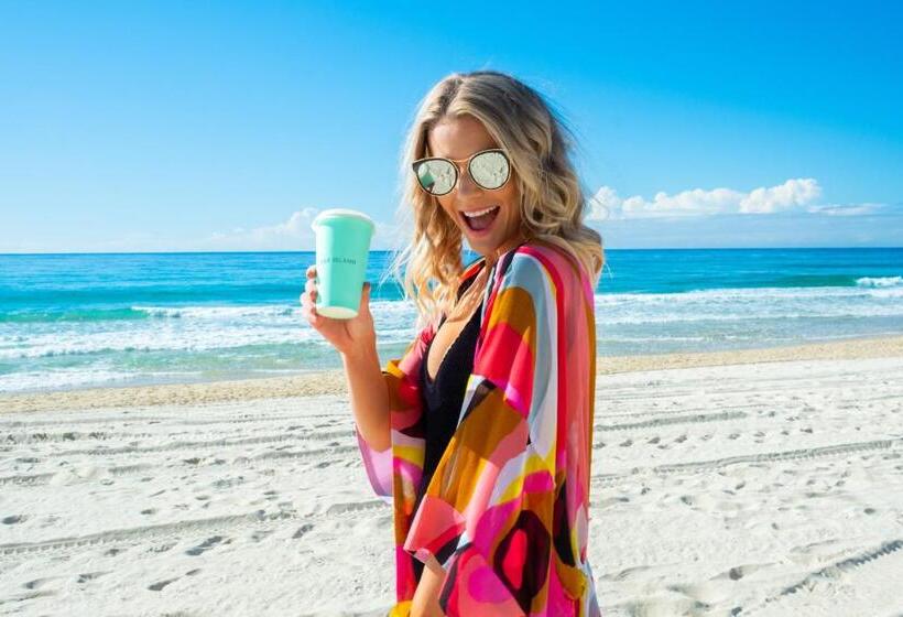 Отель The Island Gold Coast