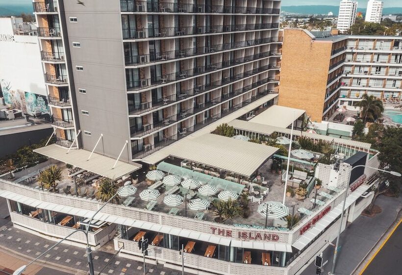 Отель The Island Gold Coast