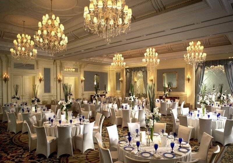 Отель The Ritzcarlton, Beijing