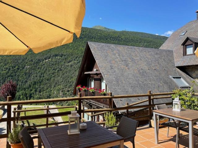 هتل Tierras De Arán