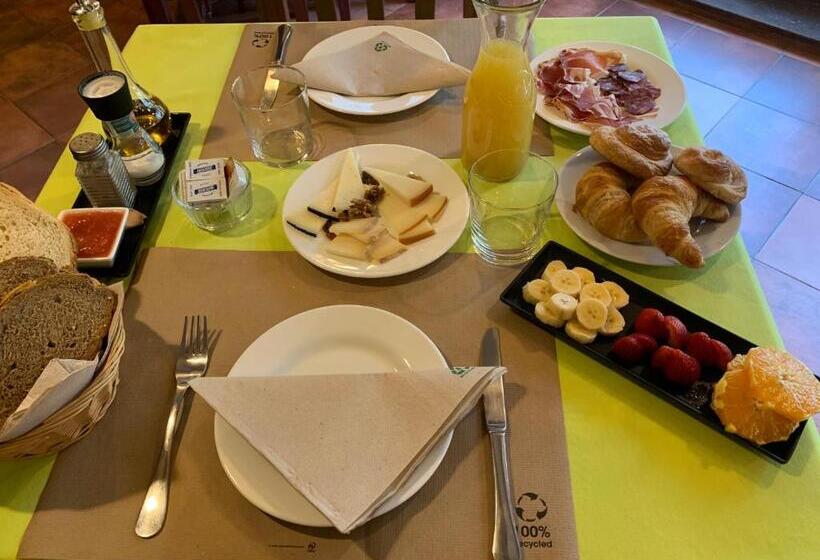 هتل Tierras De Arán