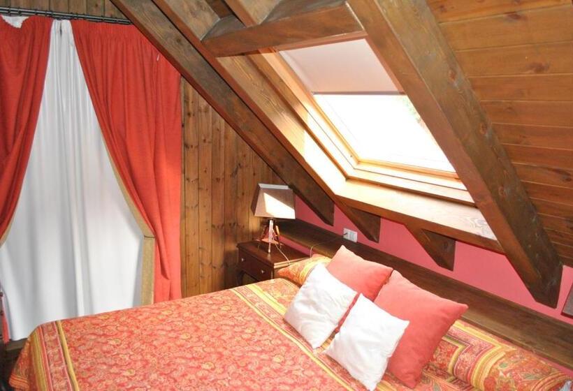 هتل Tierras De Arán