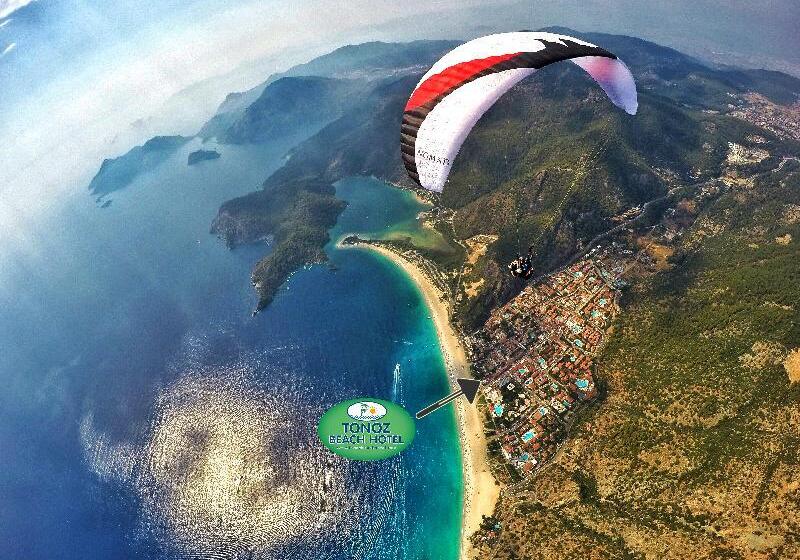 ホテル Tonoz Beach