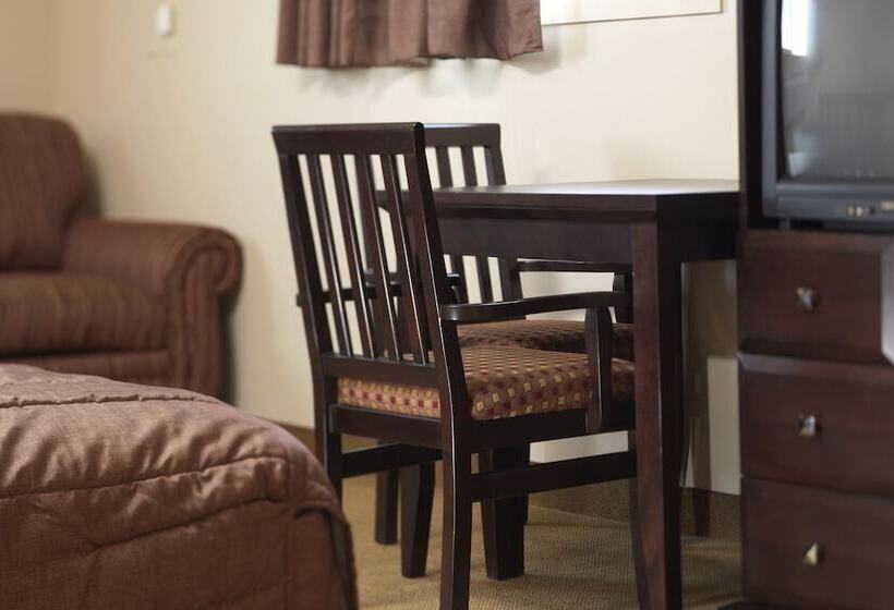 فندق Travel Inn & Suites Innisfail