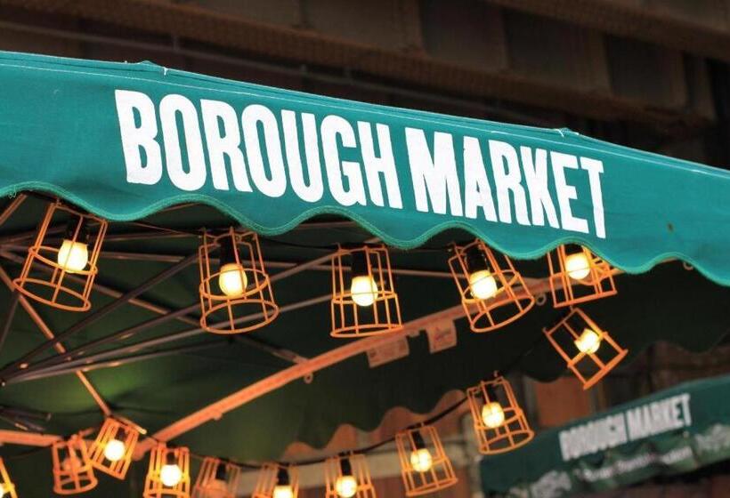 בית מלון כפרי Travelodge London Central City Road