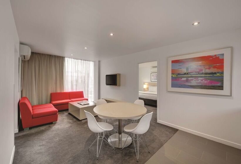 Travelodge Hotel Melbourne Docklands